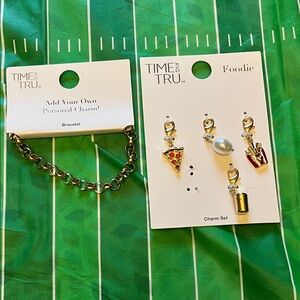 Time and Tru Kids Bracelet with Foodie Charms - Gold and Multicolor